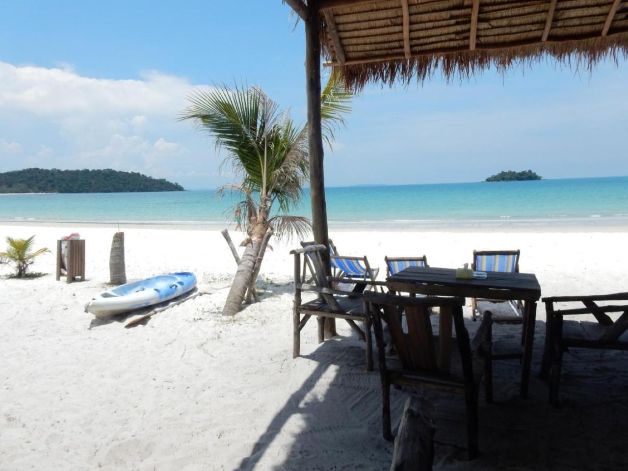 Sandbank Restaurant & Camping Koh Rong Kaoh Touch Buitenkant foto