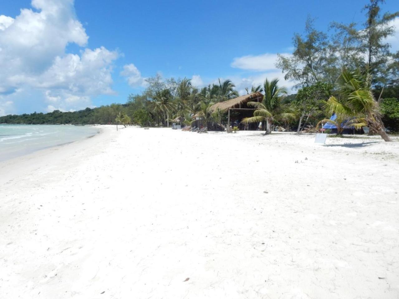 Sandbank Restaurant & Camping Koh Rong Kaoh Touch Buitenkant foto