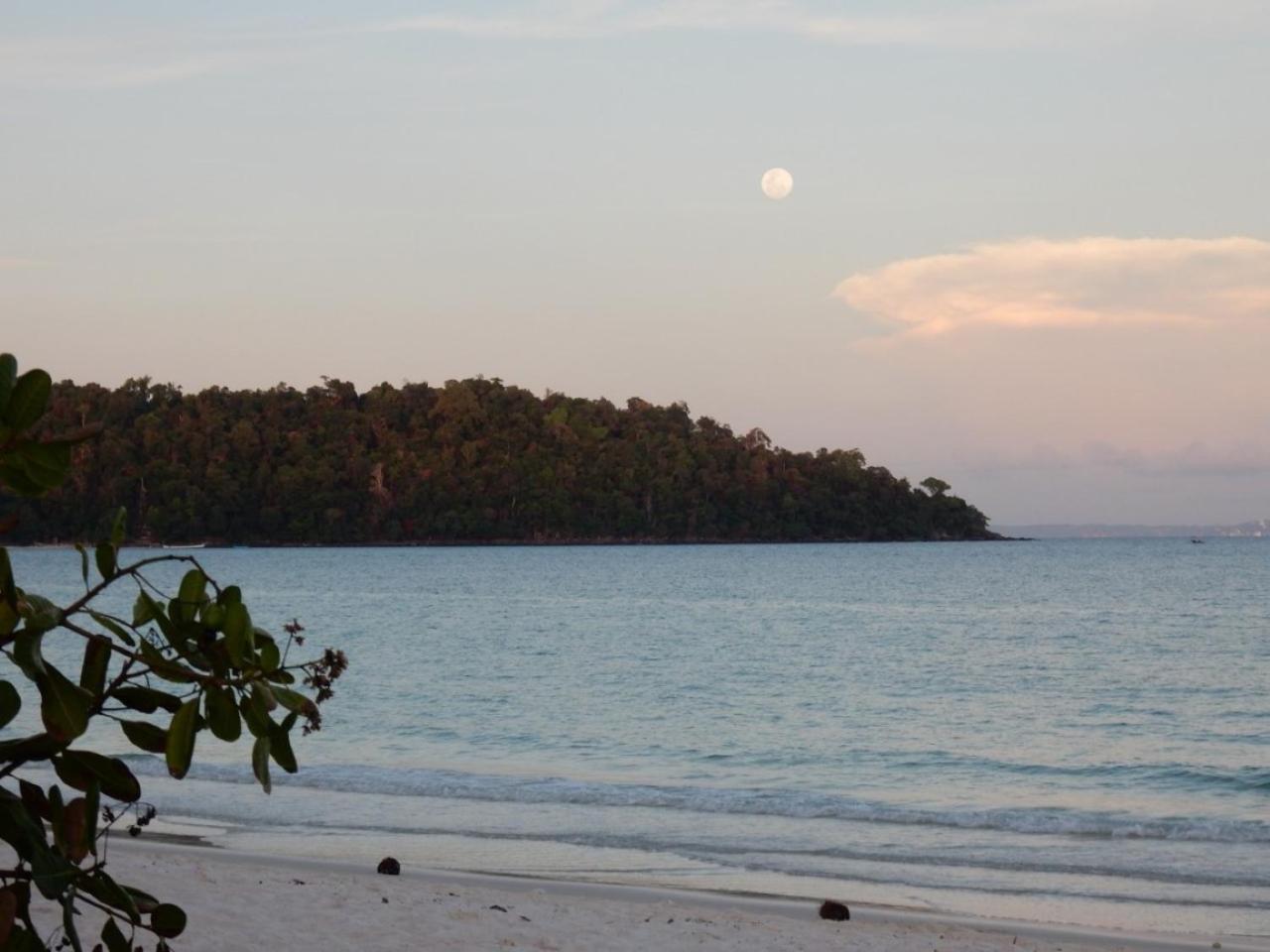 Sandbank Restaurant & Camping Koh Rong Kaoh Touch Buitenkant foto