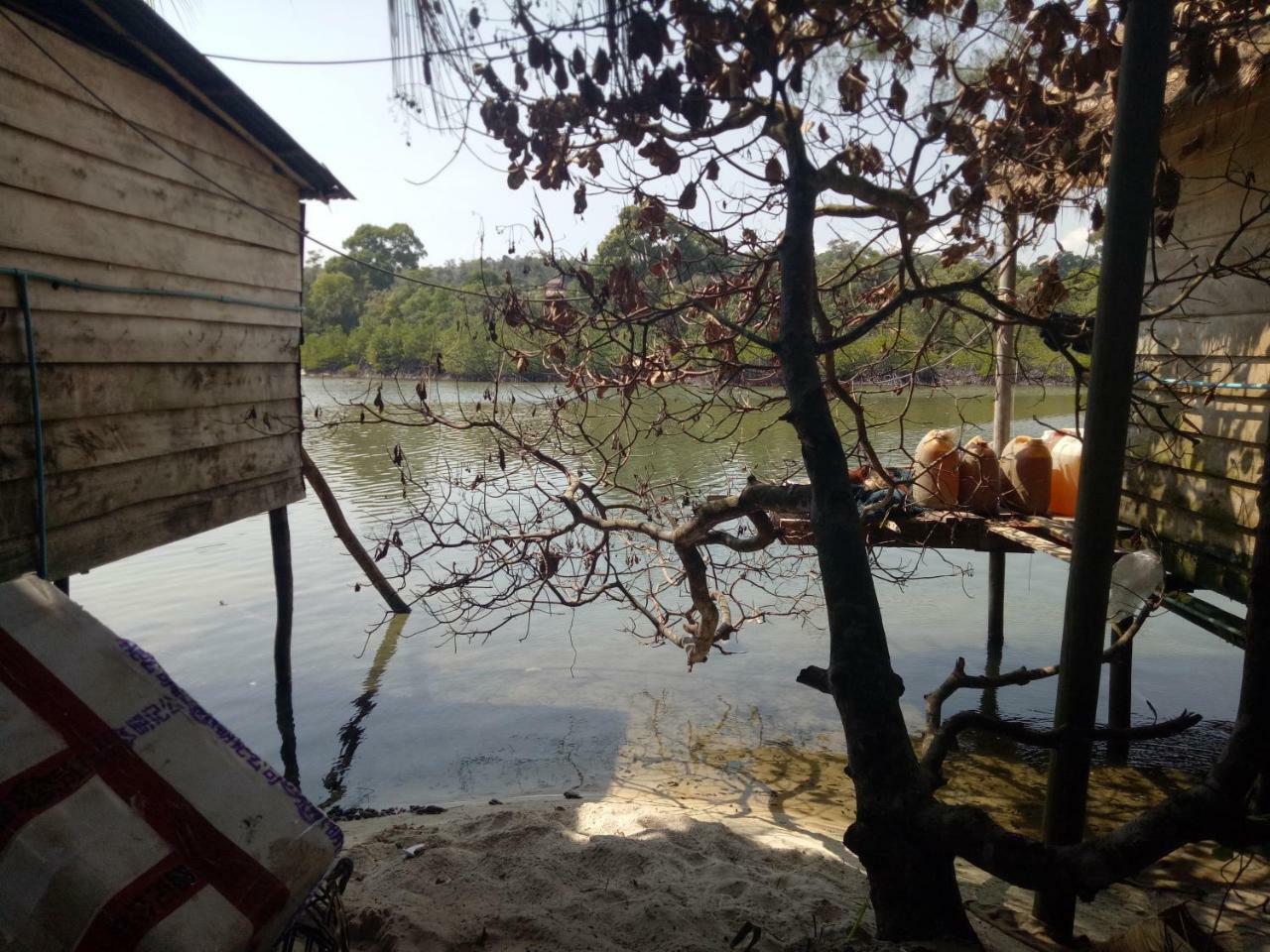 Sandbank Restaurant & Camping Koh Rong Kaoh Touch Buitenkant foto
