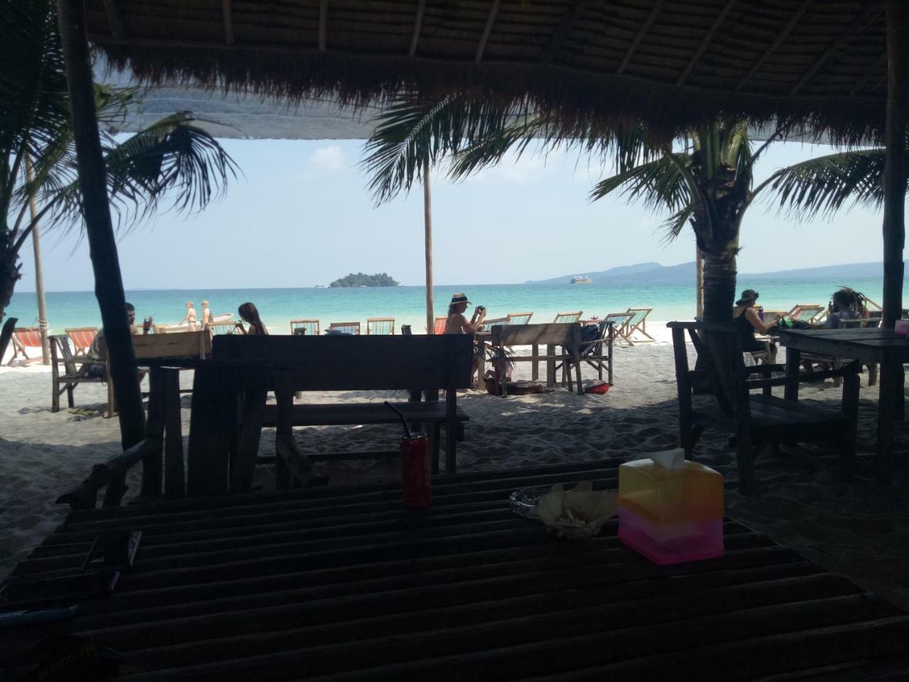 Sandbank Restaurant & Camping Koh Rong Kaoh Touch Buitenkant foto