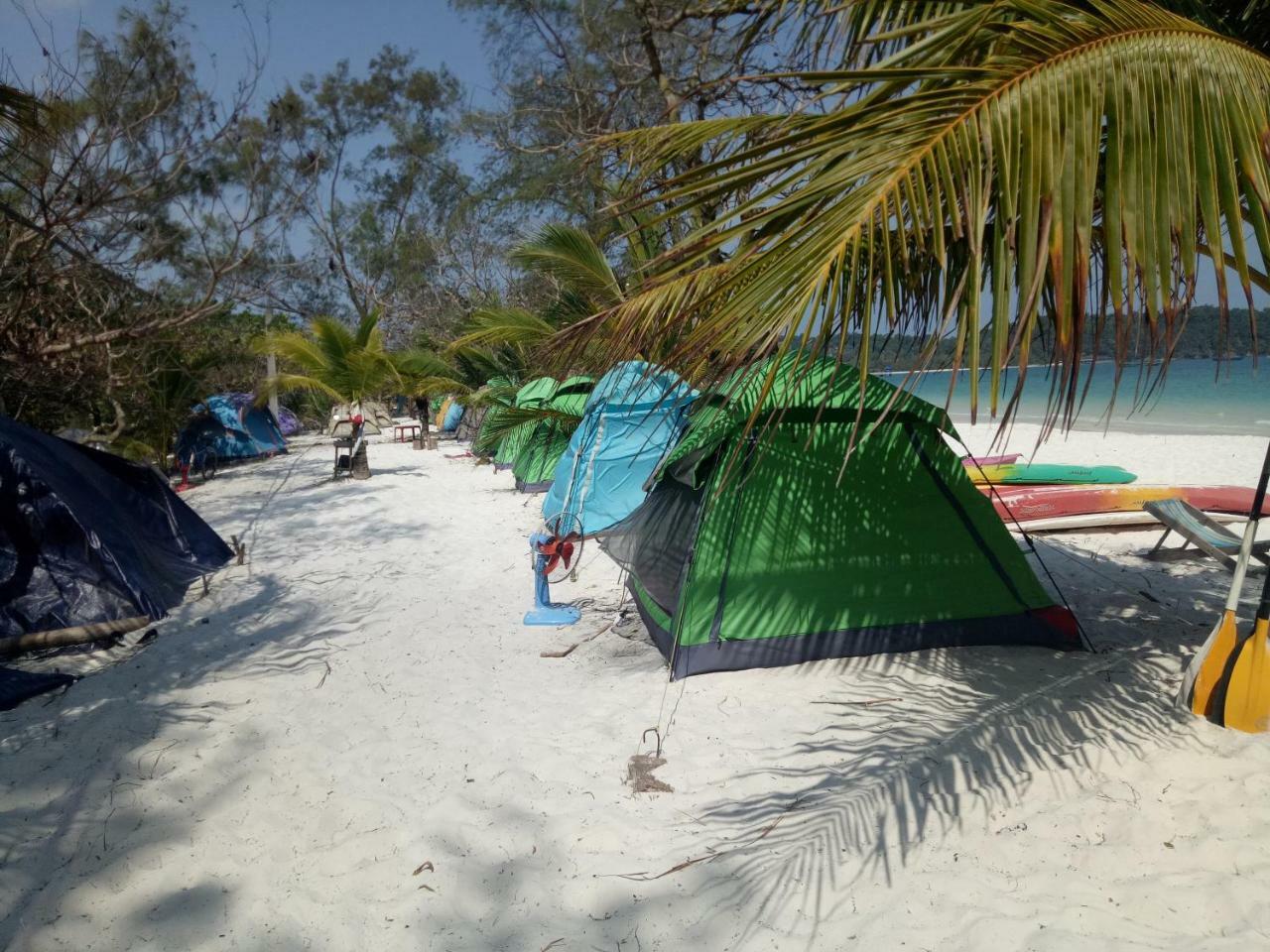 Sandbank Restaurant & Camping Koh Rong Kaoh Touch Buitenkant foto