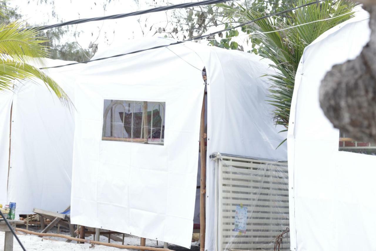 Sandbank Restaurant & Camping Koh Rong Kaoh Touch Buitenkant foto